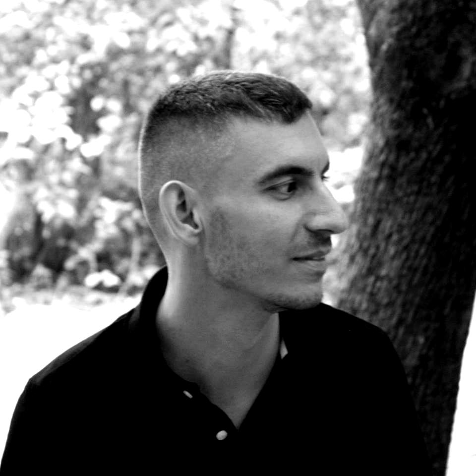 Yannis Nikolopoulos